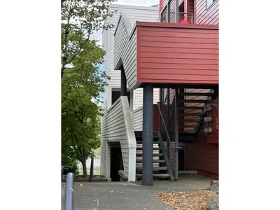 Condominium at 910 NW Naito Pkwy i-4, Portland, OR 97209