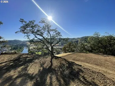 Land at 0 SE Strong Ave, Roseburg, OR 97470