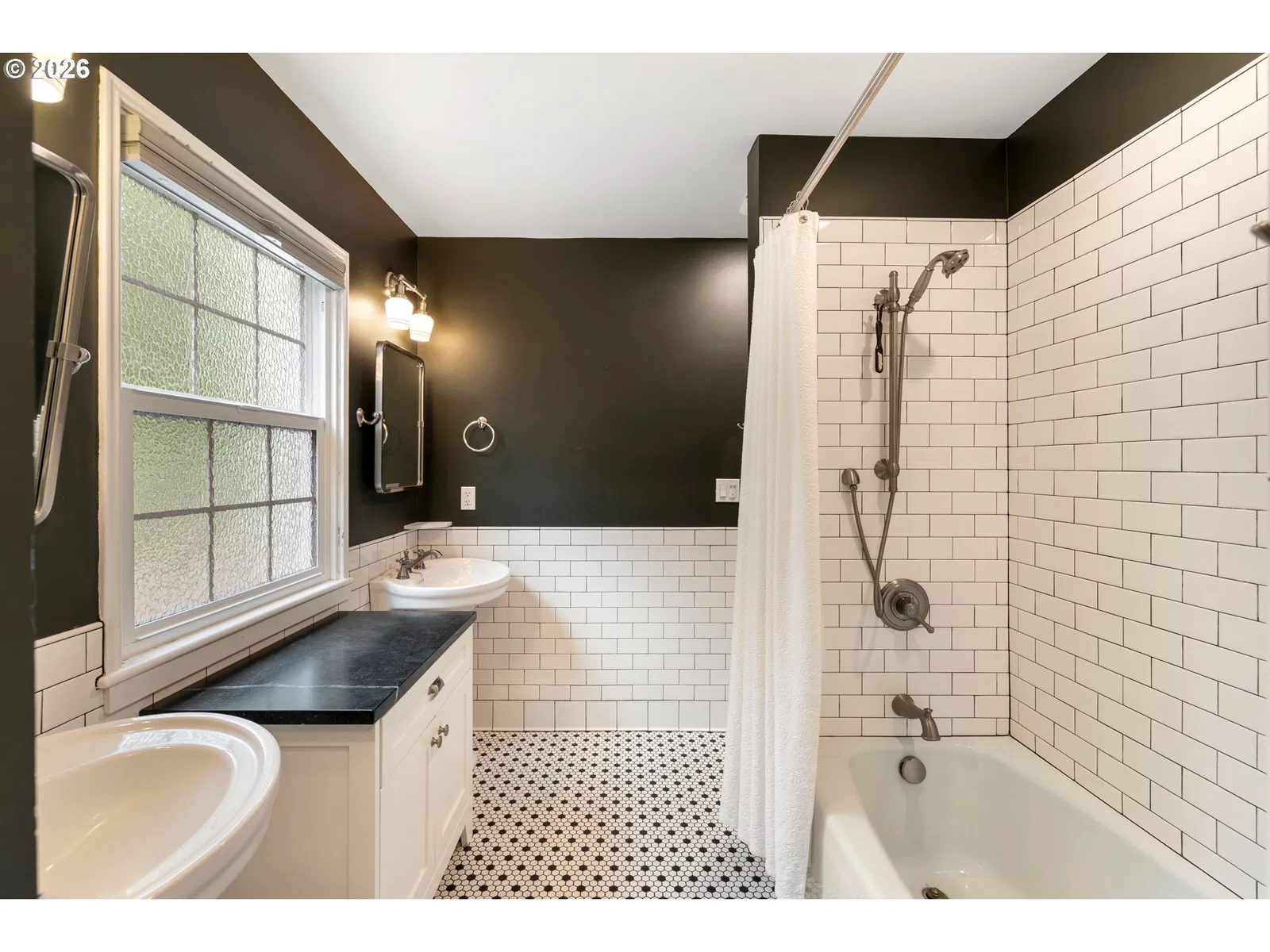 3926 SW Martins Ln, Portland, OR 97239 — photograph 37