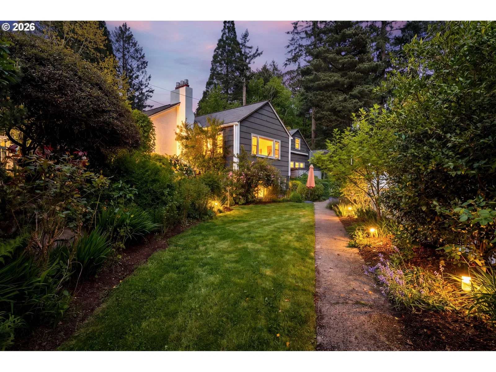 3926 SW Martins Ln, Portland, OR 97239 — photograph 46