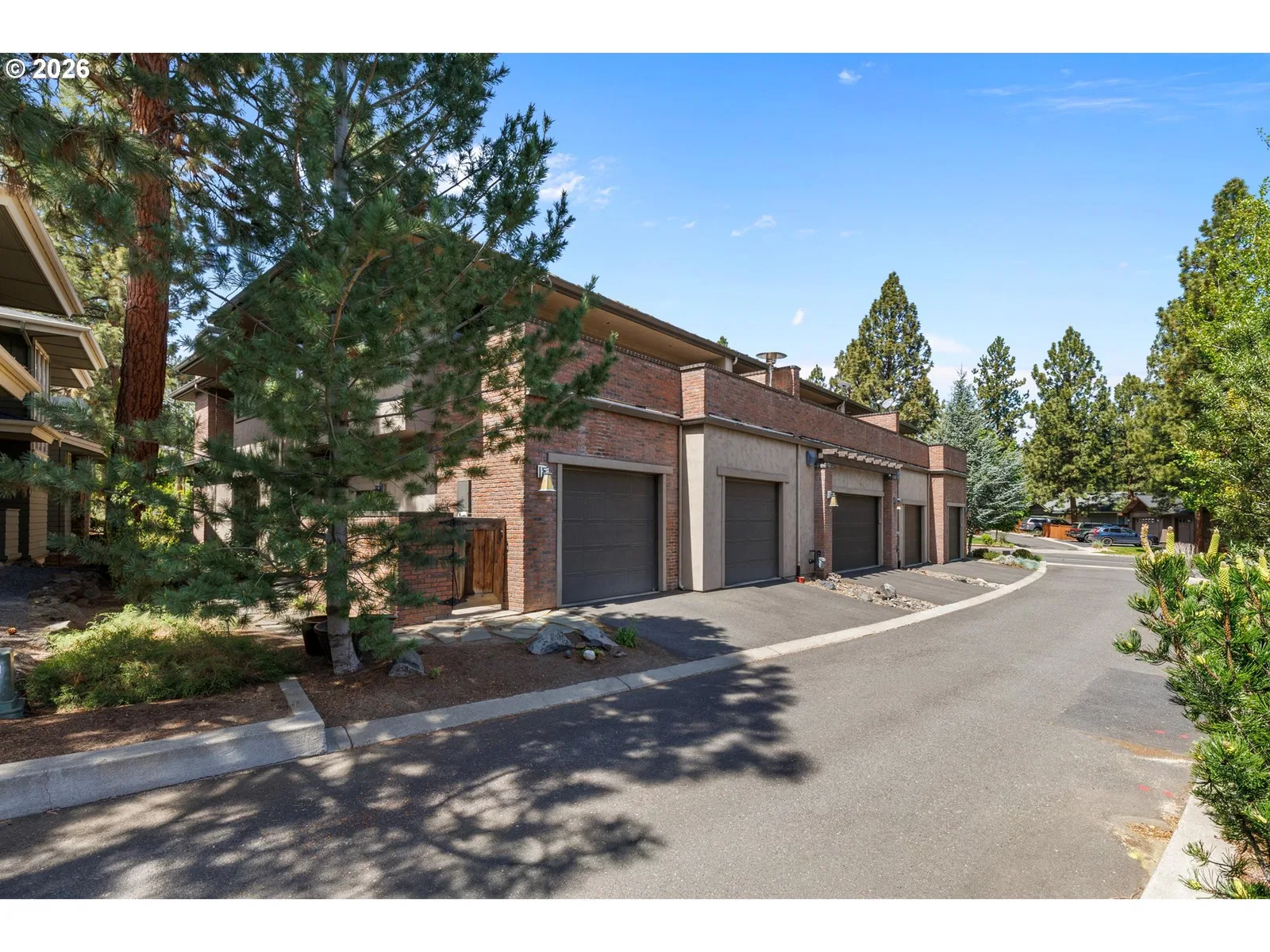 2563 NW Crossing Dr, Bend, OR 97703 — photograph 30
