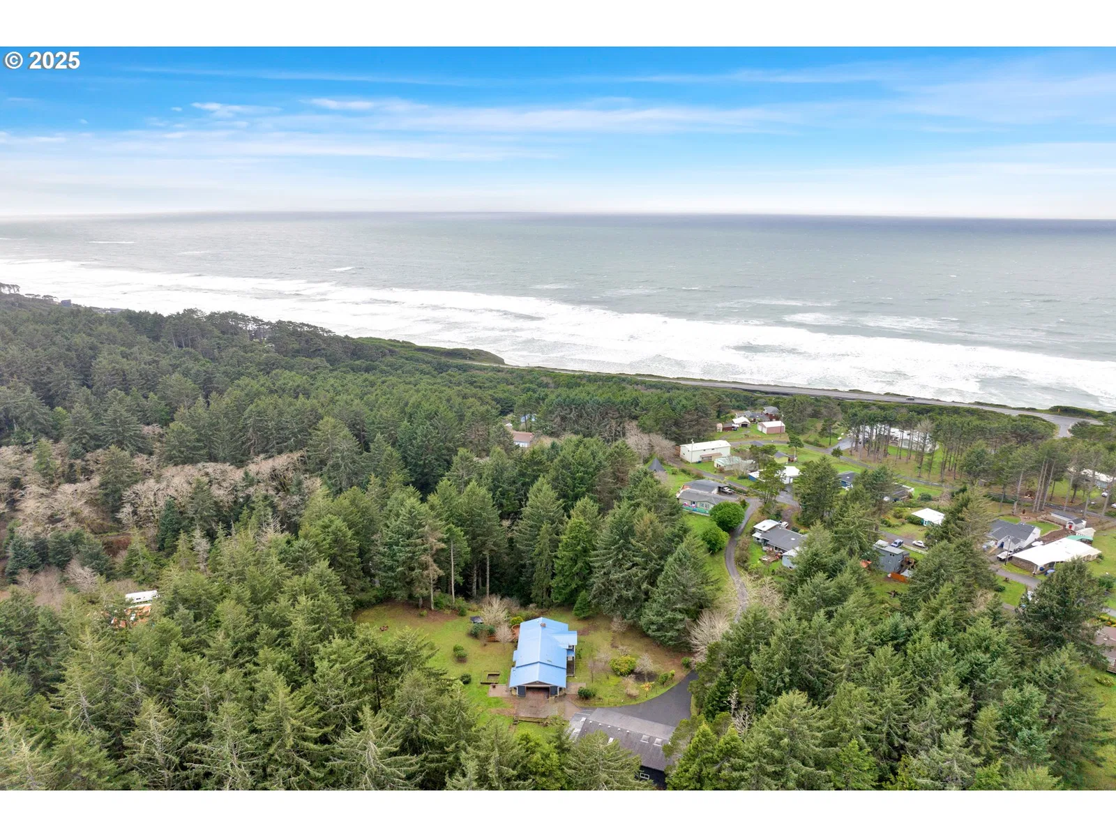 9790 NE Benton St, Newport, OR 97365 — photograph 44