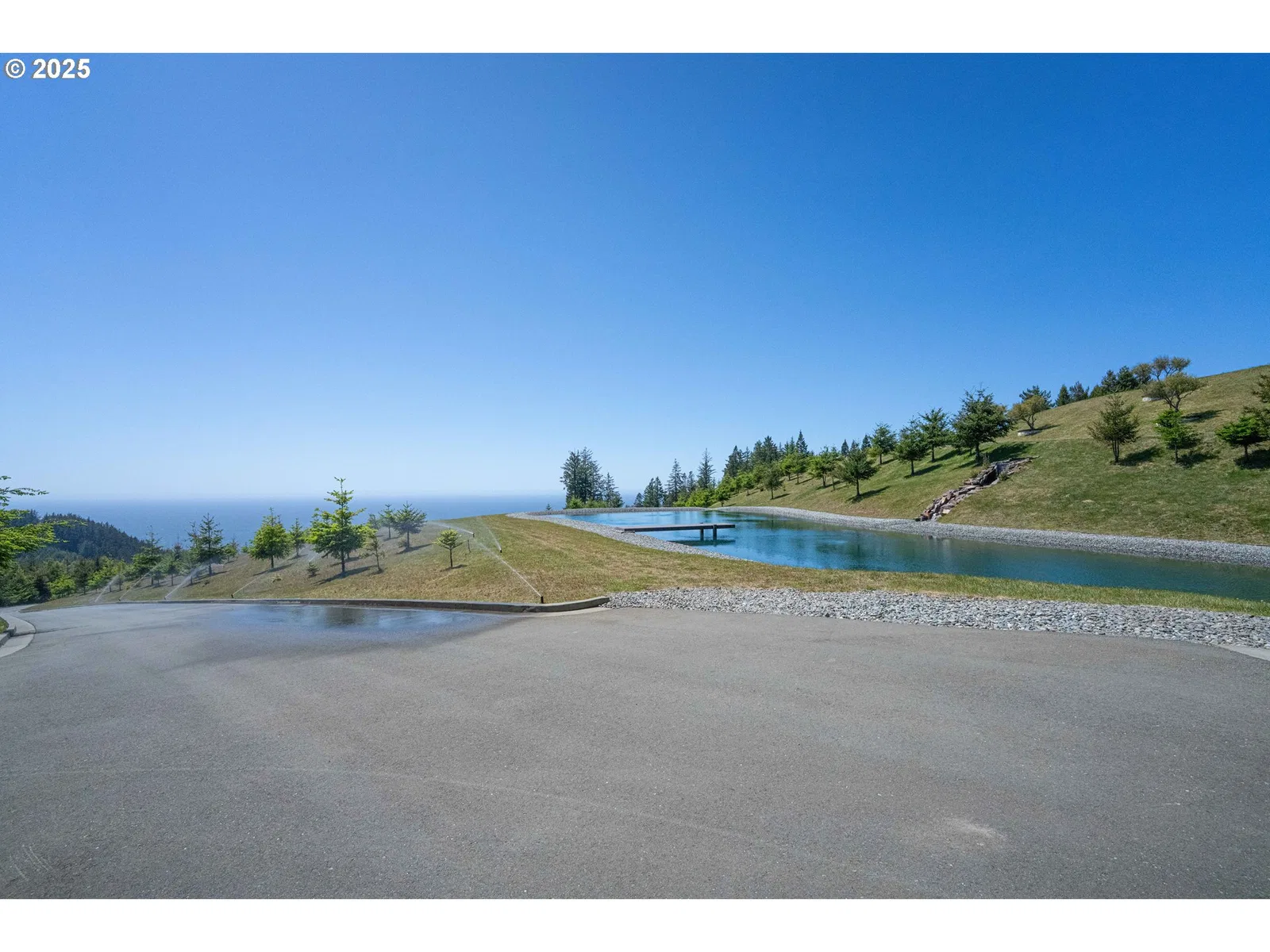 Bridgeview Dr, Brookings, OR 97415 — photograph 12