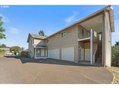 Home at 5315 SE 97th Ave, Portland, OR 97266 (Pending)