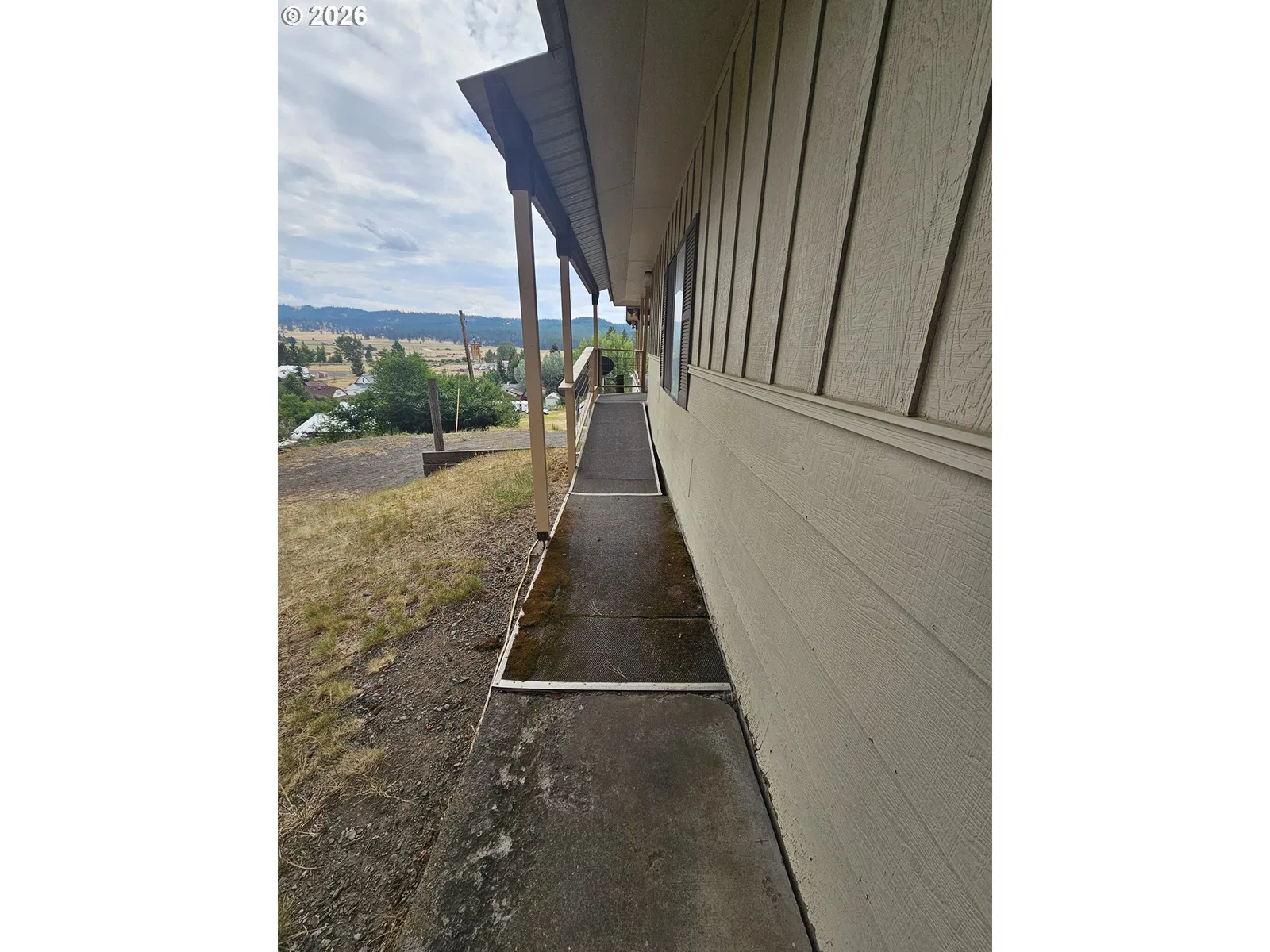 202 E Despain St, Ukiah, OR 97880 — photograph 8