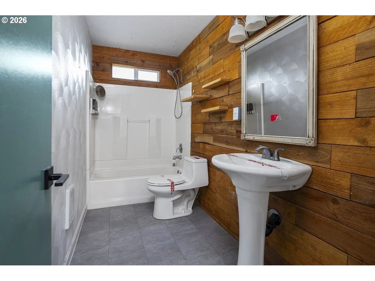 14525 SE Fairoaks Ave, Milwaukie, OR 97267 — photograph 16