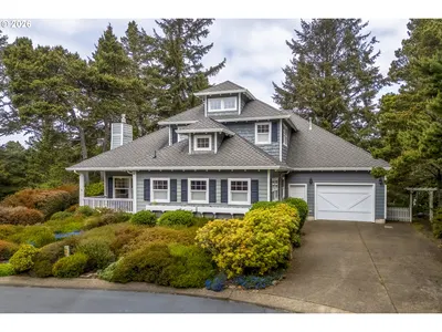 Home at 110 SW 61st St, South Beach, OR 97366