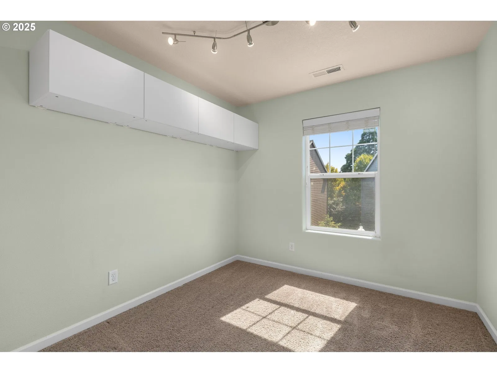 11002 SW Sage Ter, Portland, OR 97223 — photograph 24