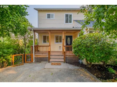 Home at 515 Fulvue Dr, Eugene, OR 97405