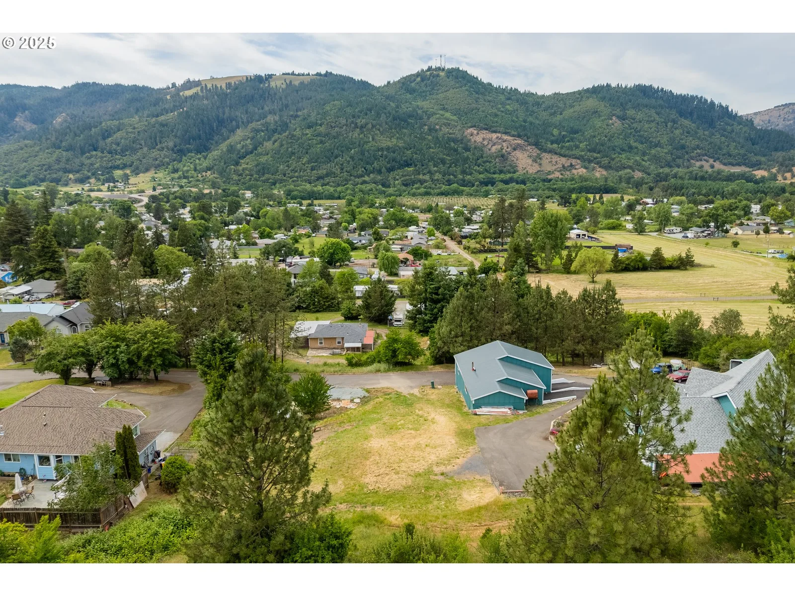 1140 Arburnia St, Myrtle Creek, OR 97457 — photograph 12