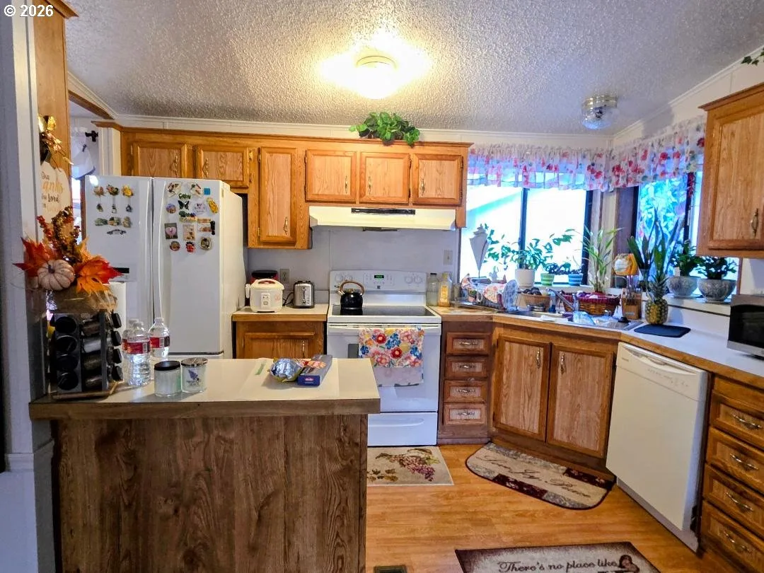 1050 N Cedar Point Rd D4, Coquille, OR 97423 — photograph 16