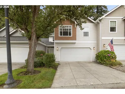 Condominium at 1615 NE 89th Pl, Vancouver, Wa 98664