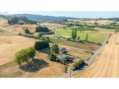 Home at 11795 NE Finn Hill Loop, Carlton, OR 97111