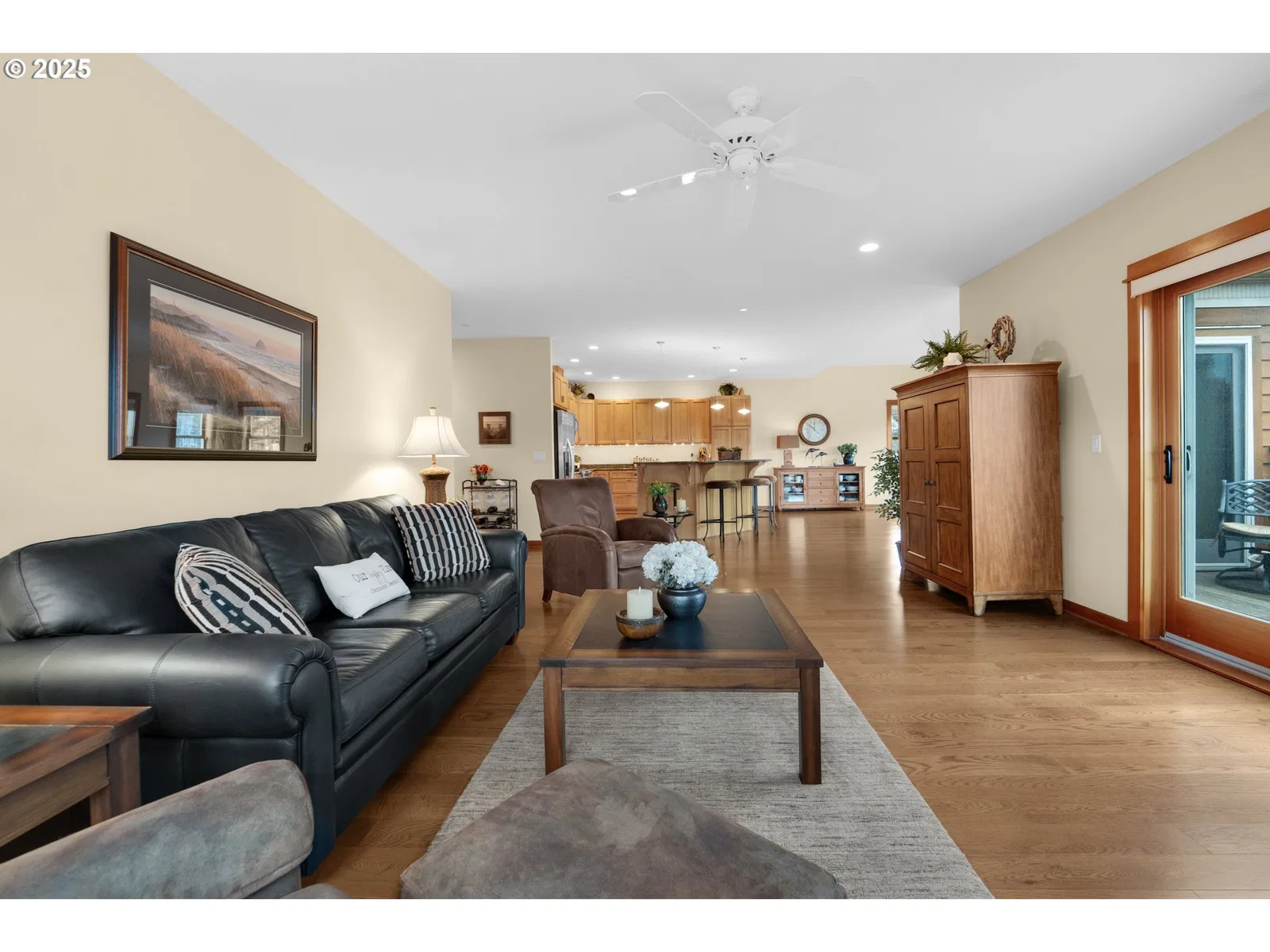 123 S Hemlock St #201, Cannon Beach, OR 97110 — photograph 16