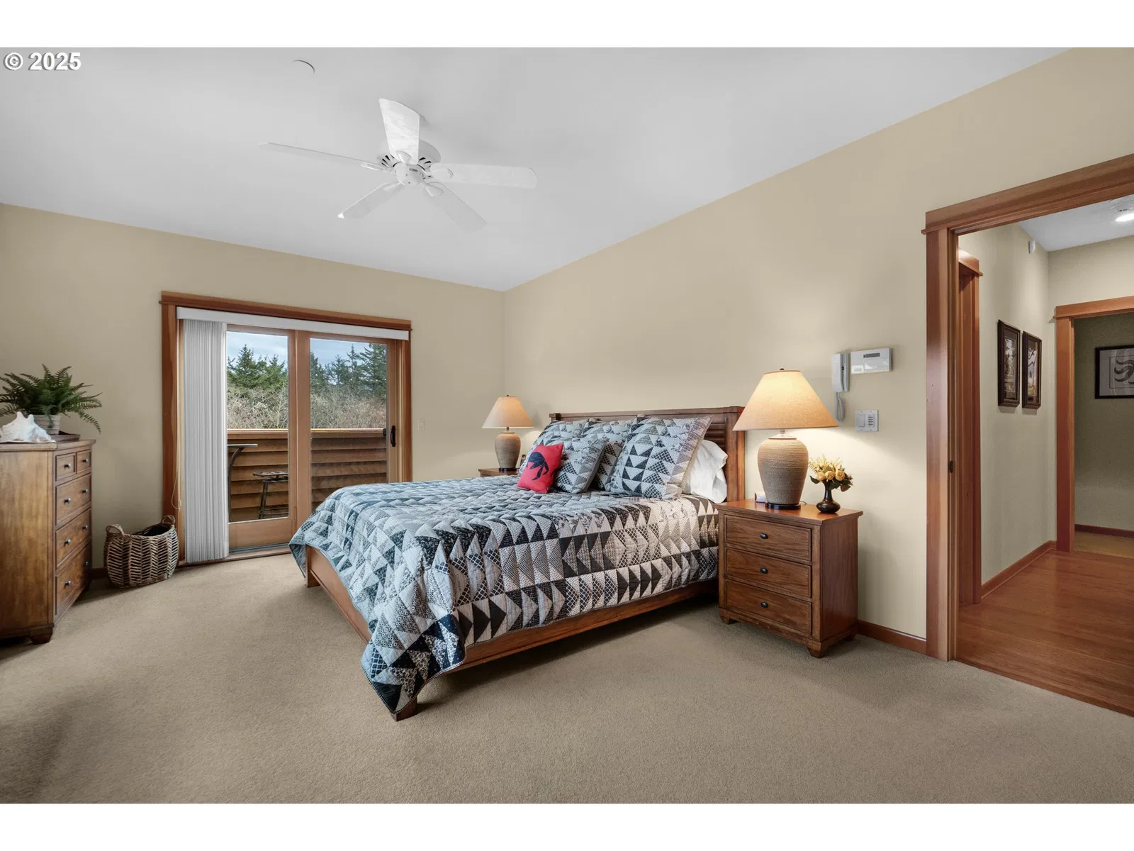 123 S Hemlock St #201, Cannon Beach, OR 97110 — photograph 40
