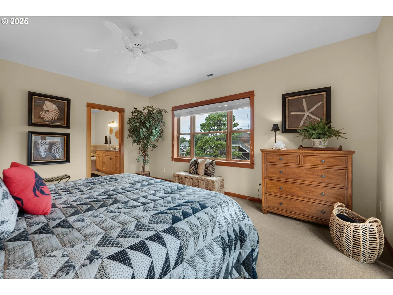 123 S Hemlock St #201, Cannon Beach, OR 97110 — photograph 41