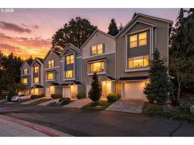 Home at 2208 NE 141st Way, Vancouver, Wa 98686