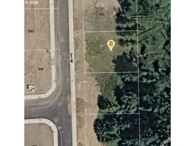 Land at 1221 Lighthouse Ln, Brookings, OR 97415