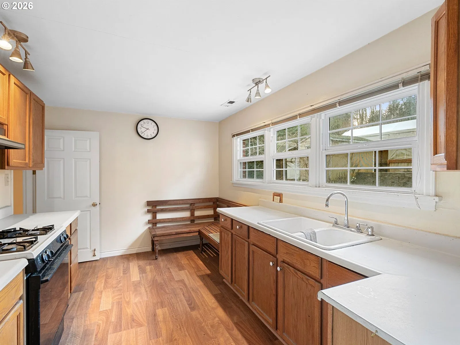 13635 SW Hall Blvd, Portland, OR 97223 — photograph 14