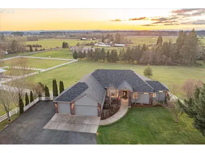 Home at 10808 NE 192nd Ave, Brush Prairie, Wa 98606