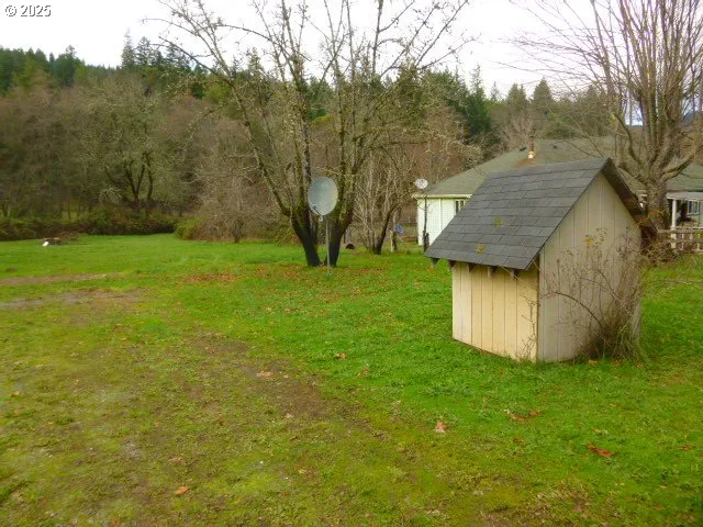 765 Tunnel Rd, Glendale, OR 97442 — photograph 12