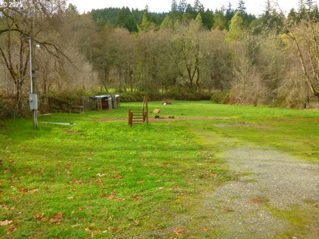 765 Tunnel Rd, Glendale, OR 97442 — photograph 16