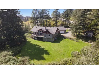 Home at 10534 SE Vradenburg Rd, Happy Valley, OR 97086
