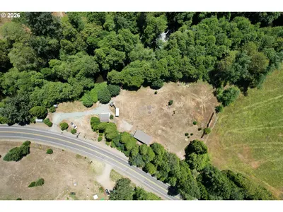 Home at 1545 Upper Cow Creek Rd, Azalea, OR 97410