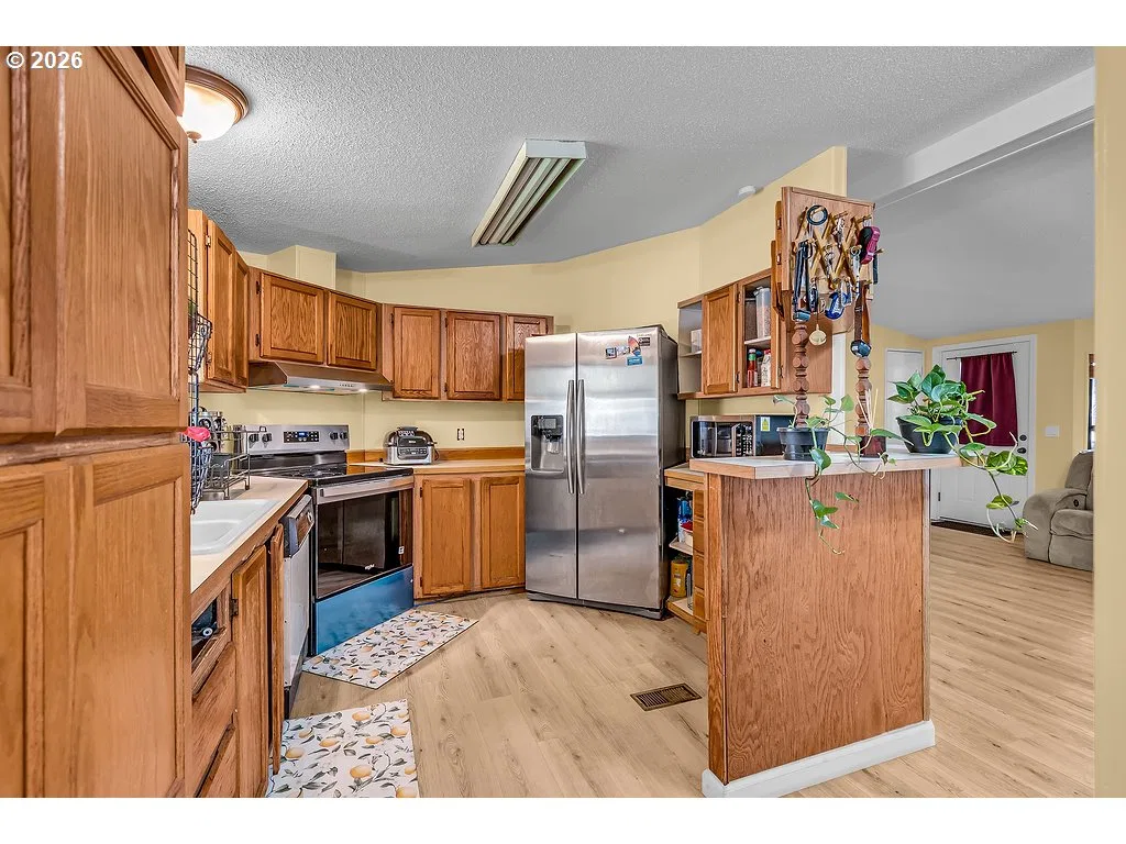 12450 SW Fischer Rd 216, Tigard, OR 97224 — photograph 9