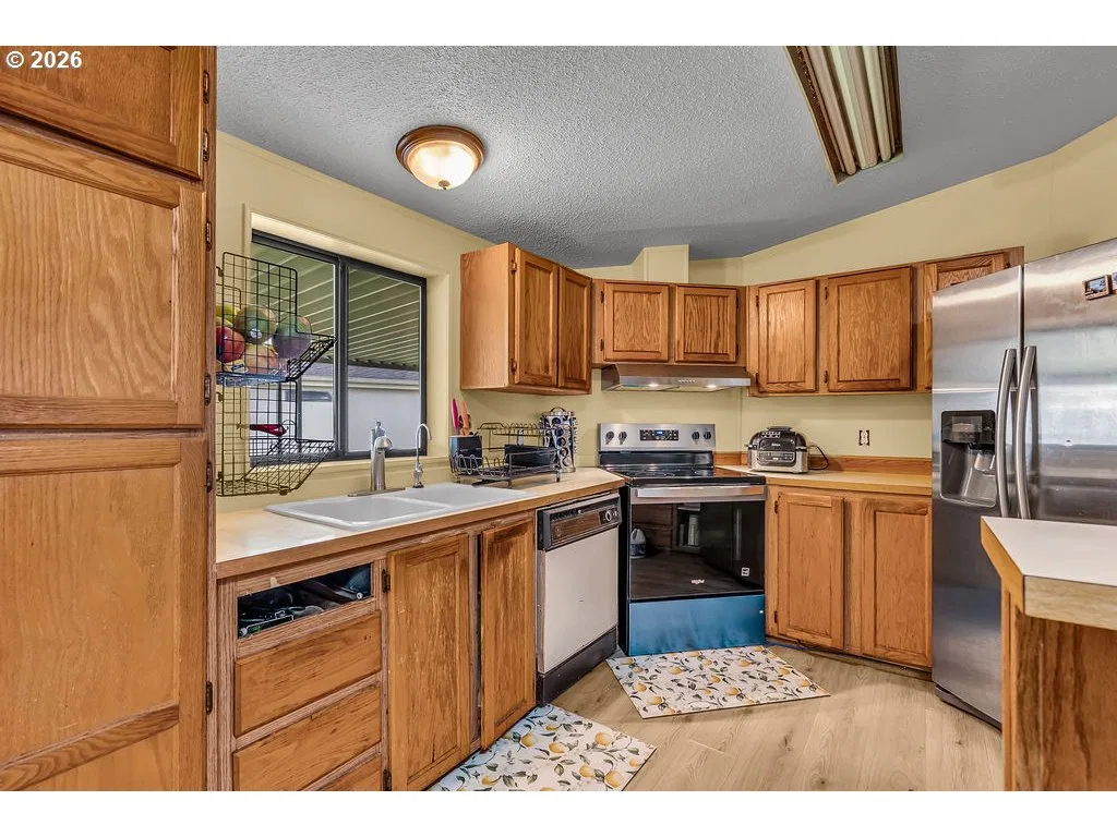 12450 SW Fischer Rd 216, Tigard, OR 97224 — photograph 10
