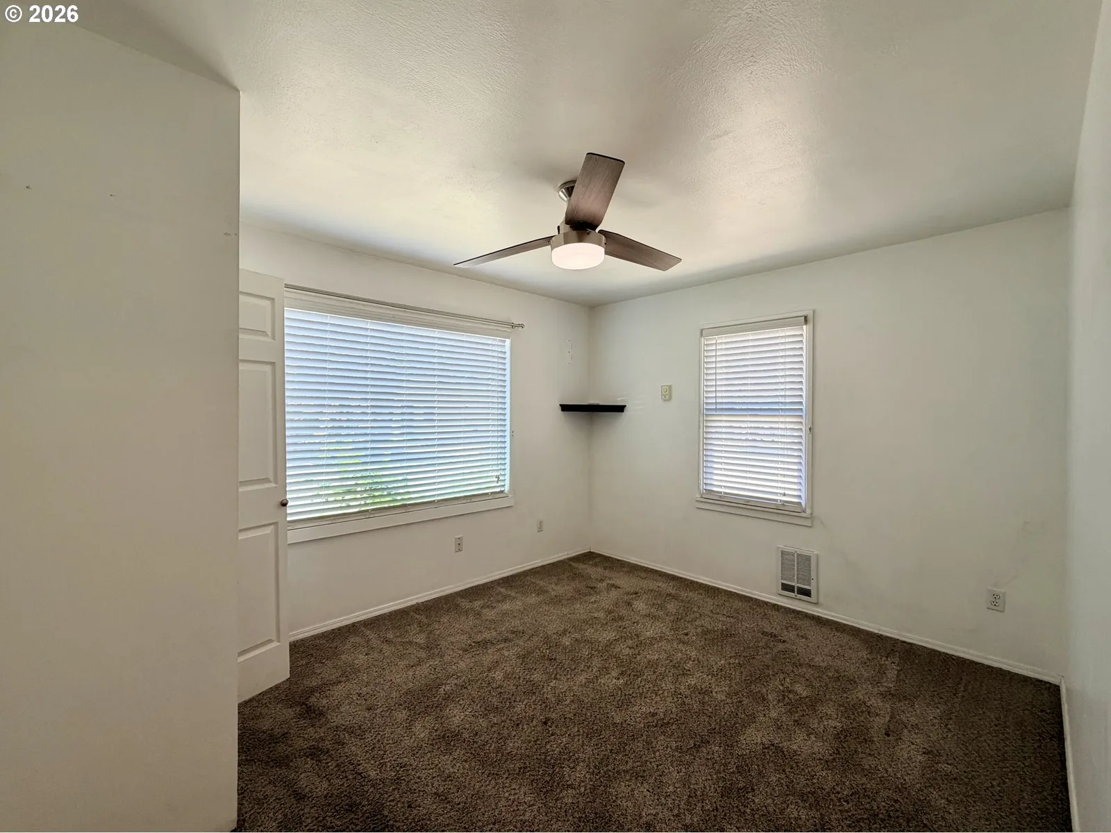 425 W Umpqua St, Roseburg, OR 97471 — photograph 12