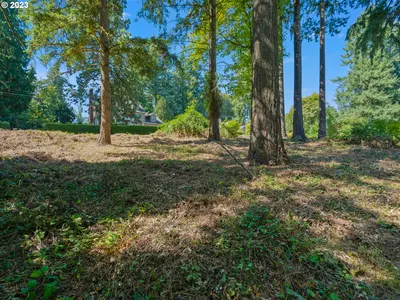 Land at 11000 S Collina Ave, Portland, OR 97219