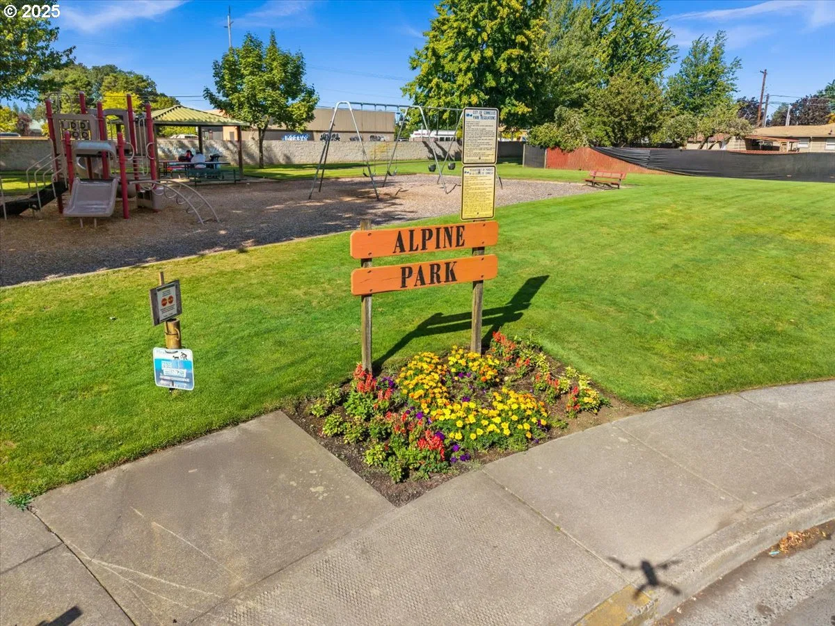 2478 S Alpine St, Cornelius, OR 97113 — photograph 41