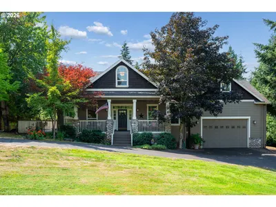 Home at 22275 S Big Cedar Ln, Beavercreek, OR 97004