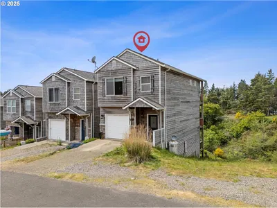 Home at 280 Hillsdale St, Oceanside, OR 97134