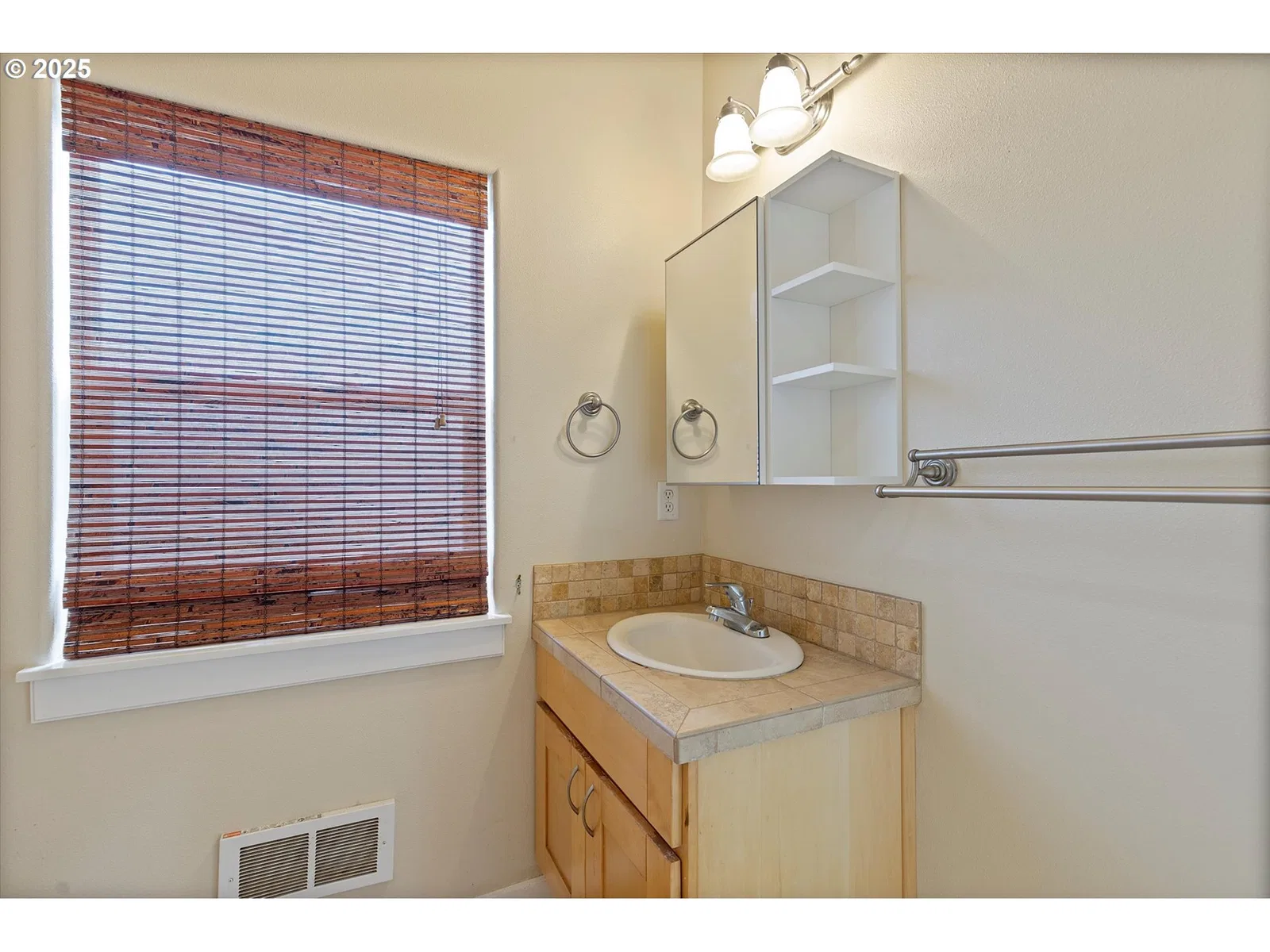 280 Hillsdale St, Oceanside, OR 97134 — photograph 21