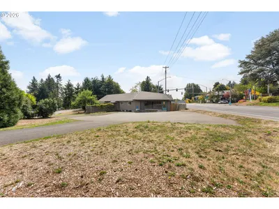 Home at 6802 SW Canyon Rd, Portland, OR 97225