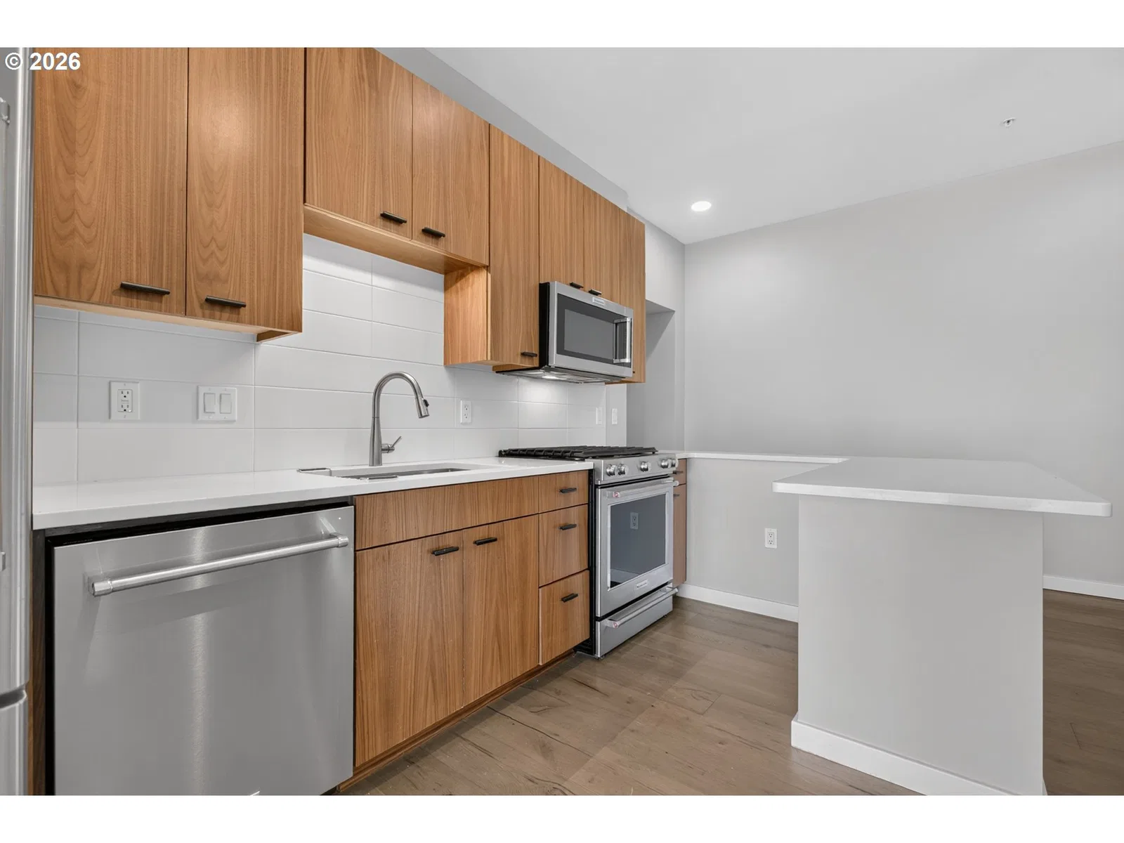 1255 NW 9th Ave 908, Portland, OR 97209 — photograph 11