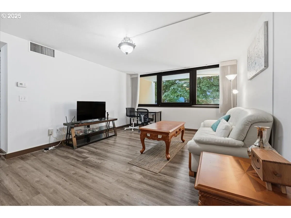 255 SW Harrison St 1b, Portland, OR 97201 — photograph 13