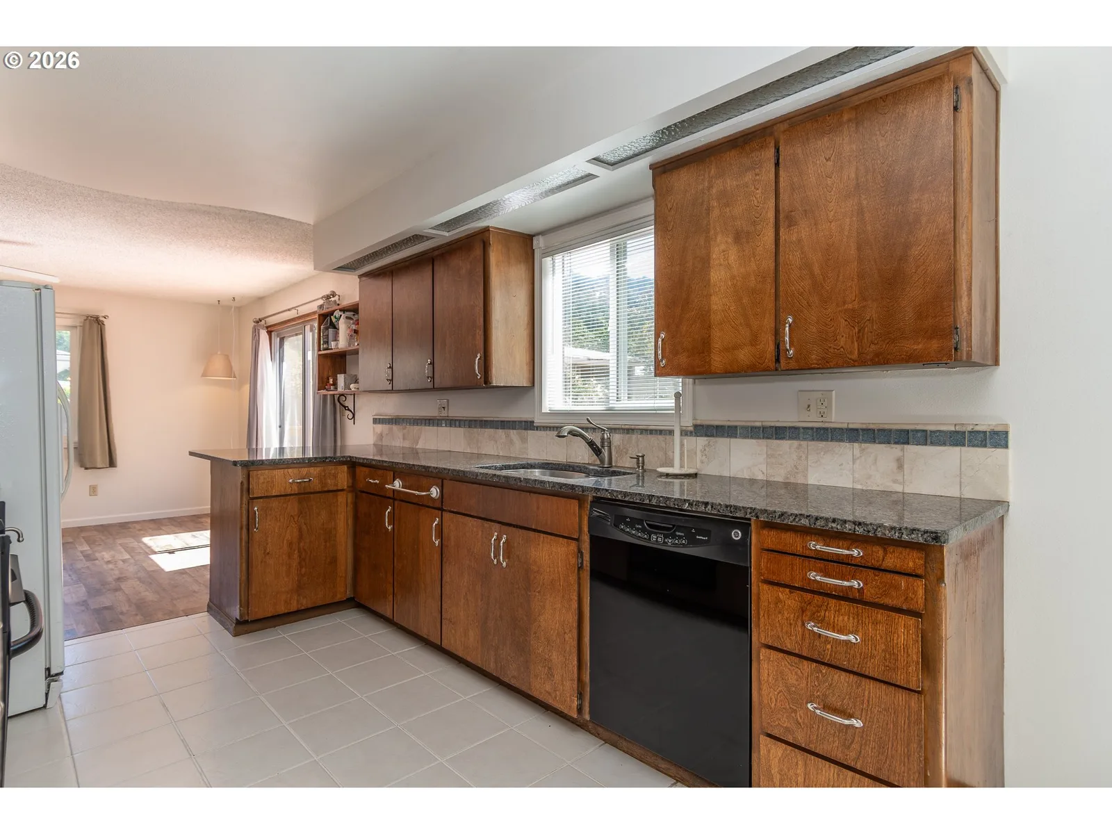 3085 W Shasta Ave, Roseburg, OR 97471 — photograph 12
