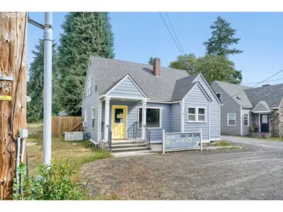 Home at 853 E St, Washougal, Wa 98671 (Pending)