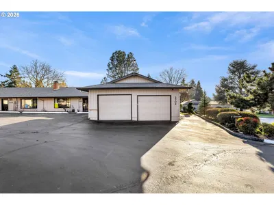 Condominium at 3702 NE 45th St 3702, Vancouver, Wa 98661