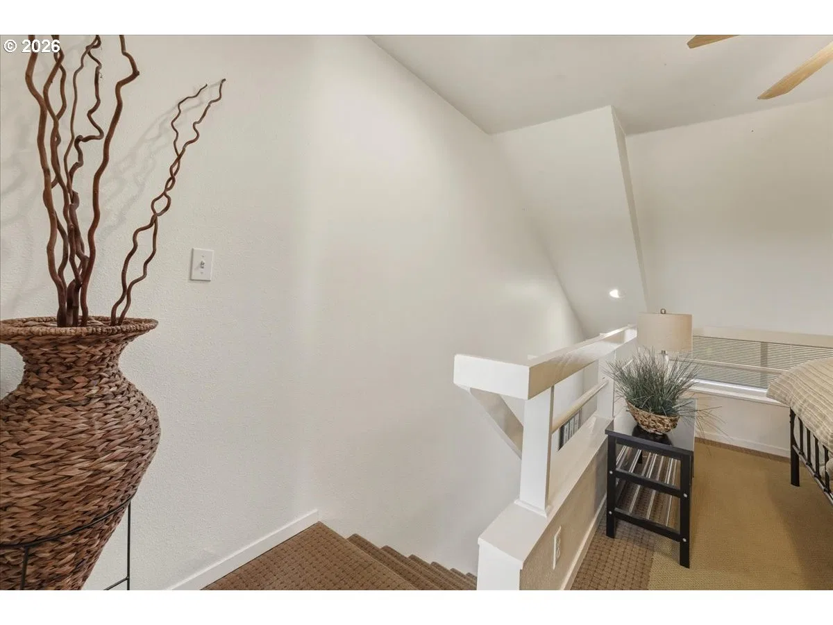 103 N Hayden Bay Dr 103, Portland, OR 97217 — photograph 15