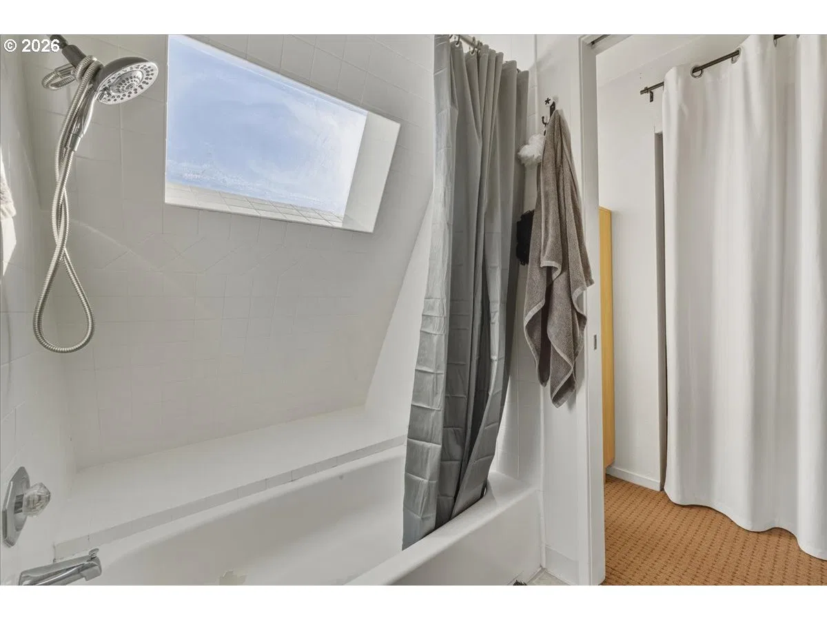 103 N Hayden Bay Dr 103, Portland, OR 97217 — photograph 17