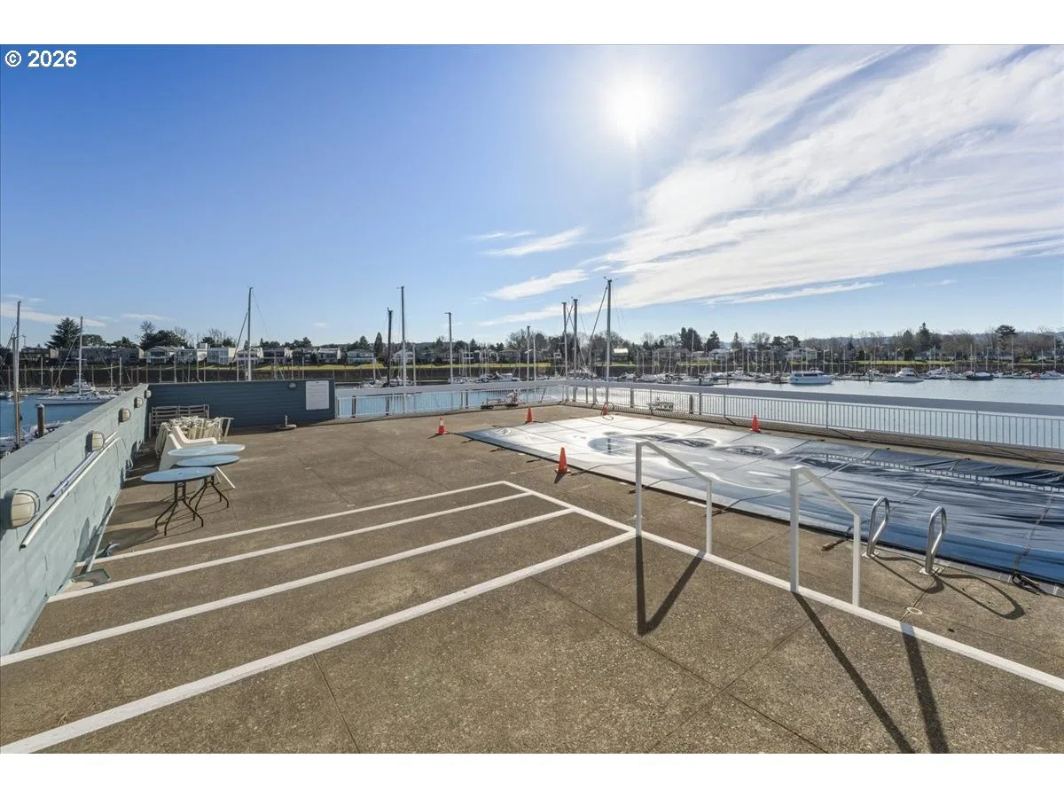 103 N Hayden Bay Dr 103, Portland, OR 97217 — photograph 28