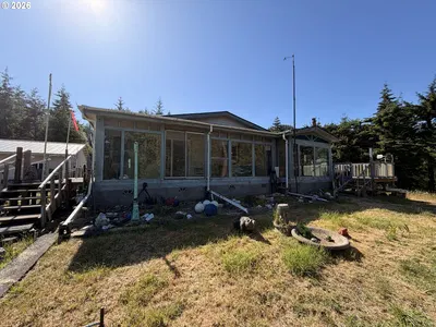 Home at 94515 Langlois Mountain Rd, Langlois, OR 97450