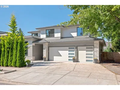 Home at 7385 SW 77th Ave, Portland, OR 97223 (Pending)