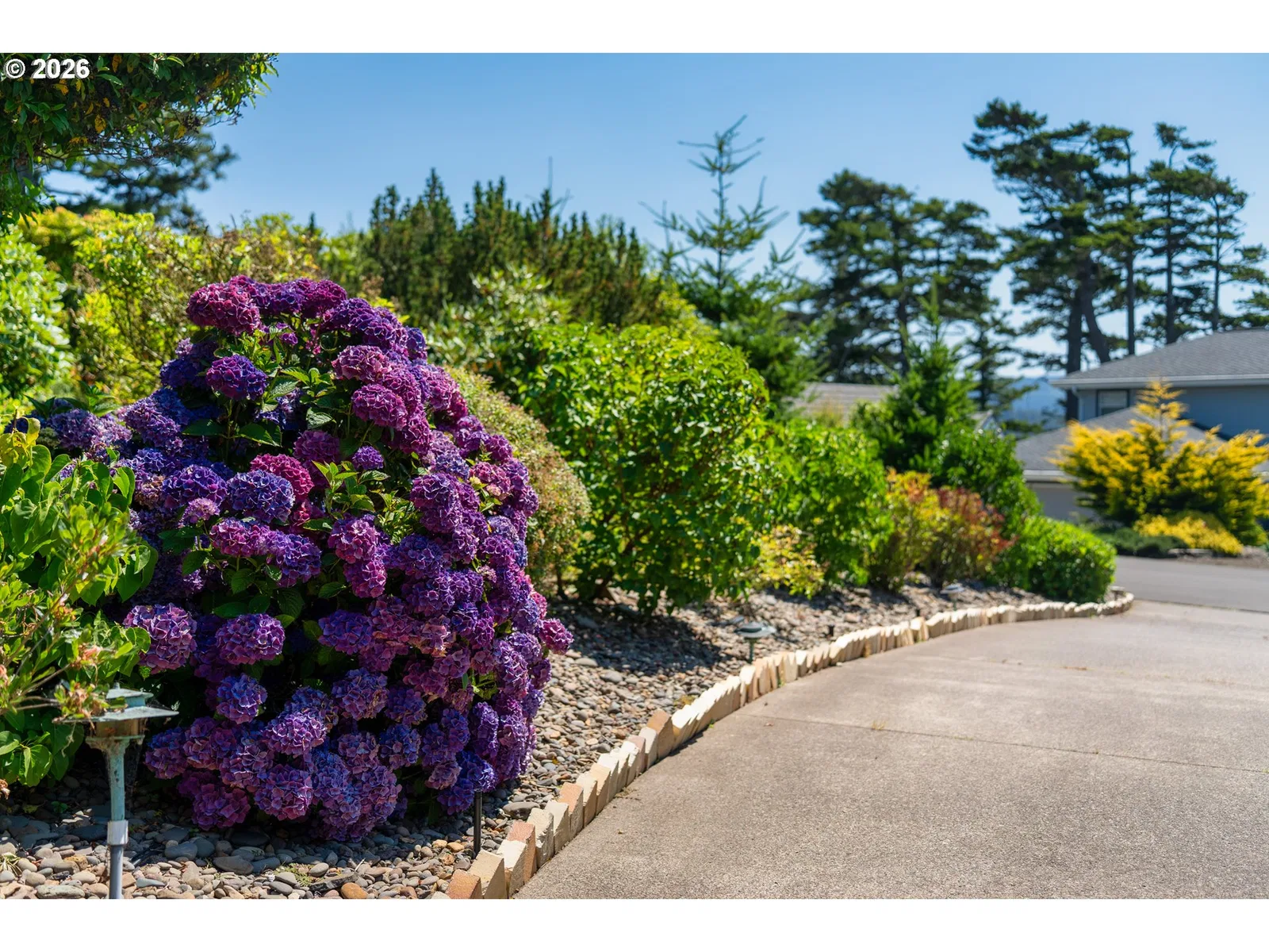 930 NW Highland Dr, Waldport, OR 97394 — photograph 12
