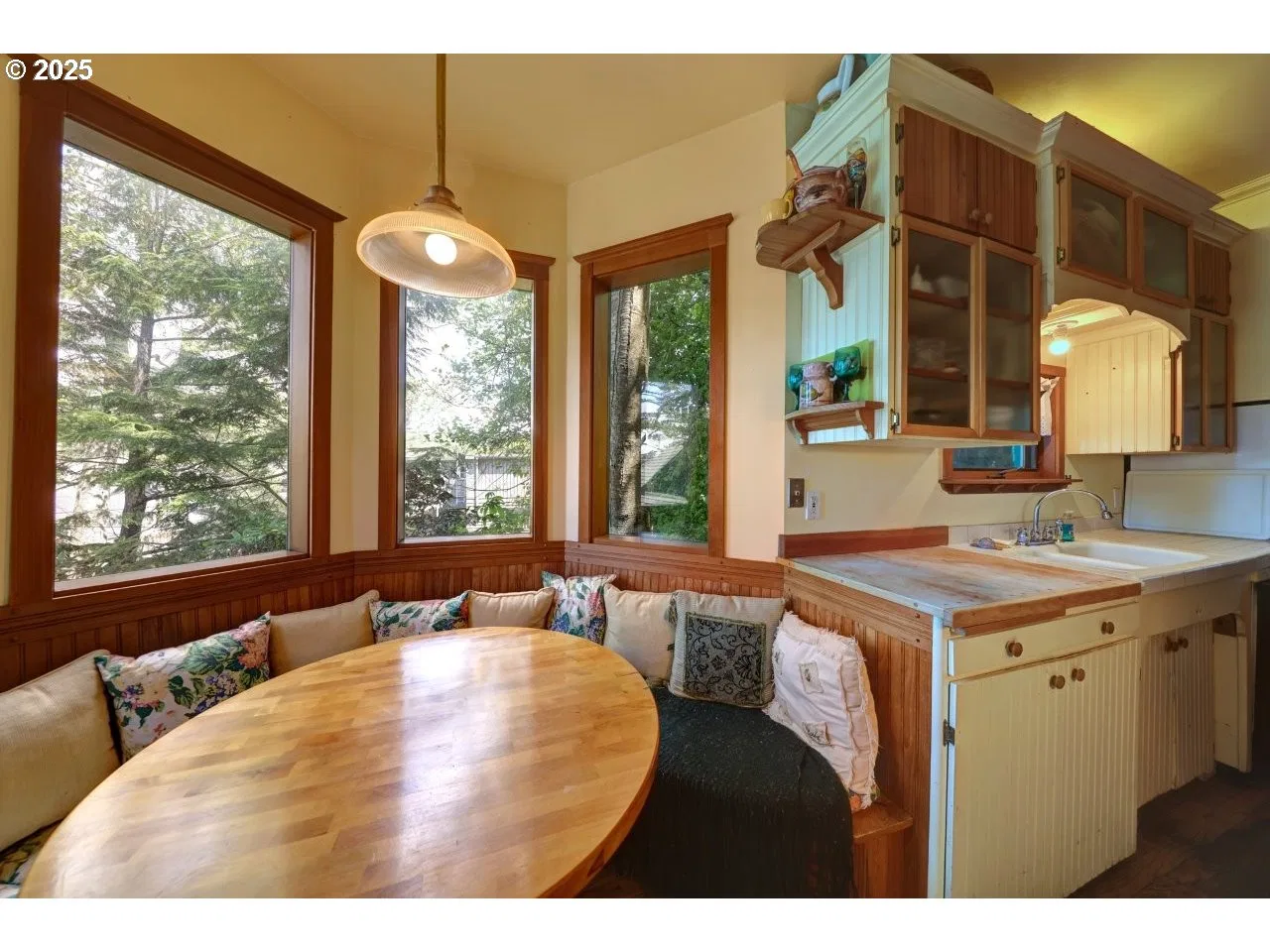 123 W 1st Ave, Cannon Beach, OR 97110 — photograph 12
