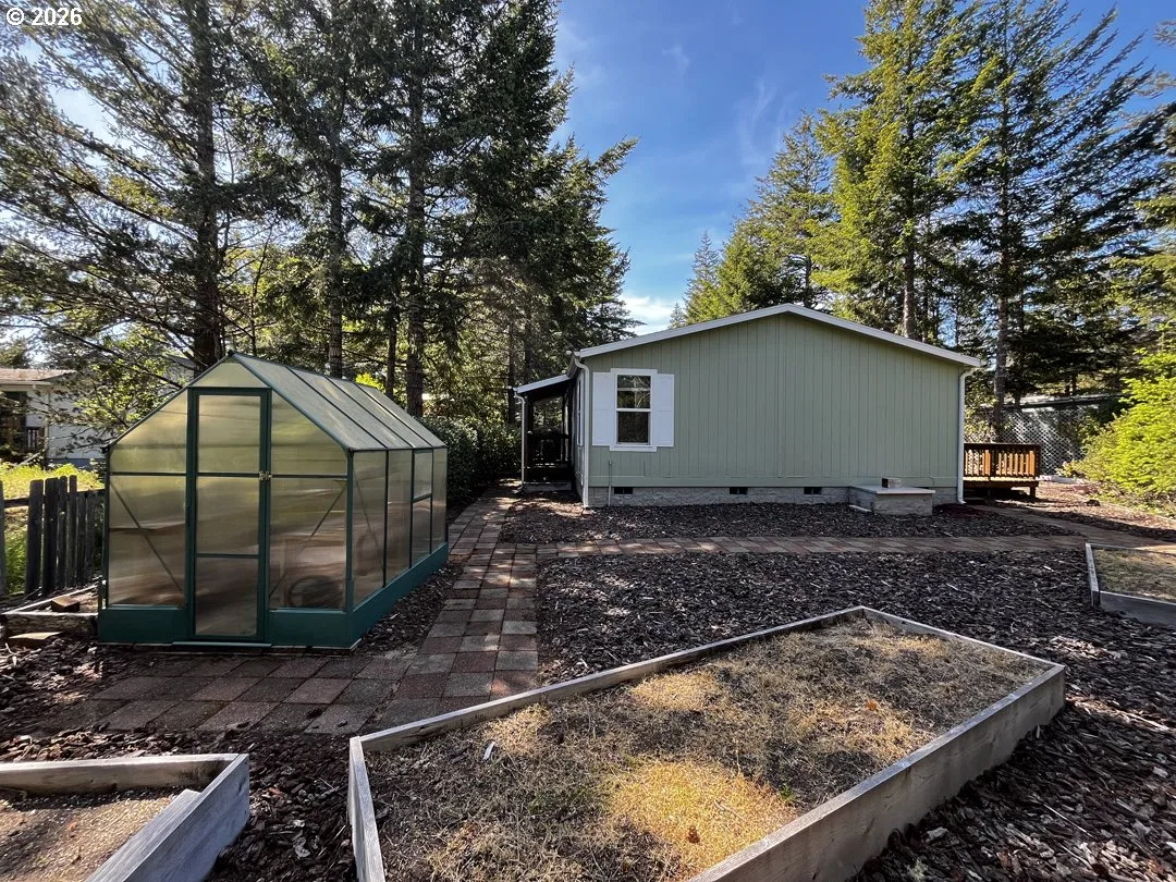 148 Outer Dr, Florence, OR 97439 — photograph 47